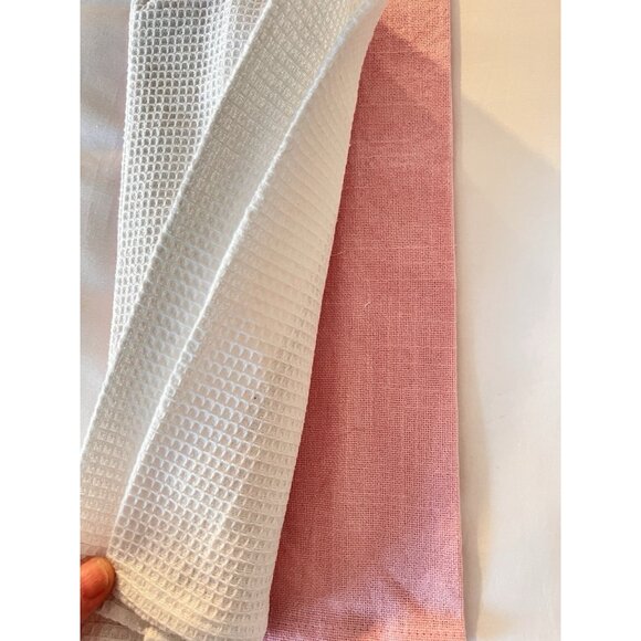 CHRISTMAS PINK Kitchen Towel Set of 2 Embroidered BEADED Detailed HOSTESS GIFT - Picture 12 of 12